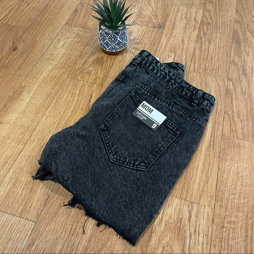 Black Distressed Jean Shorts (9)